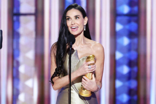 Demi Moore 2025金球獎紅地毯盛況（圖片︰gettyimages）