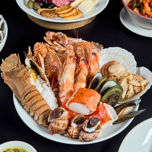 曼谷自助餐2025|14間曼谷海鲜自助餐推薦!四季酒店/彩虹雲霄酒店/萬豪酒店