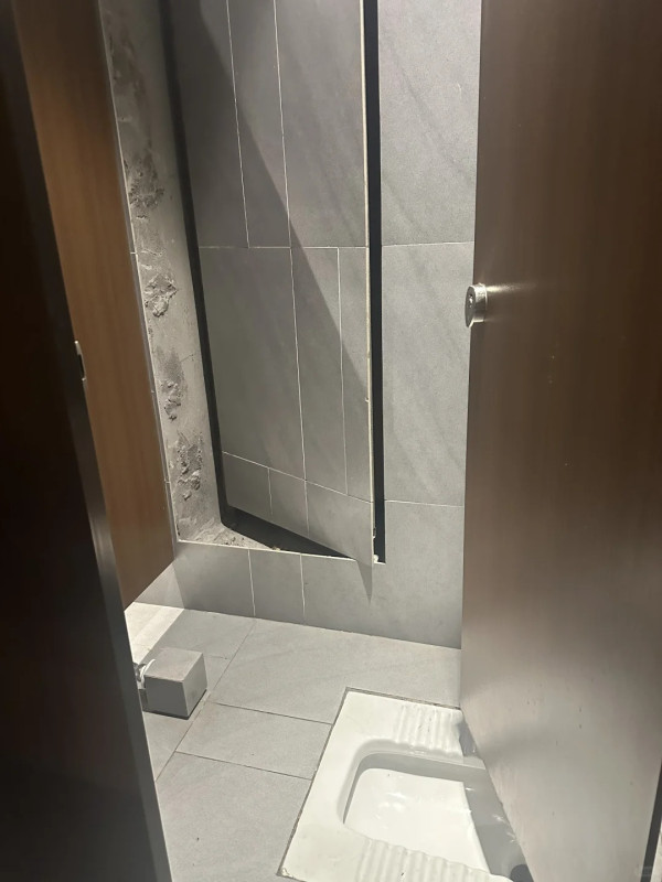 網民揭南昌廁所暗門籲小心 留言猜測天馬行空：有女生被消失 