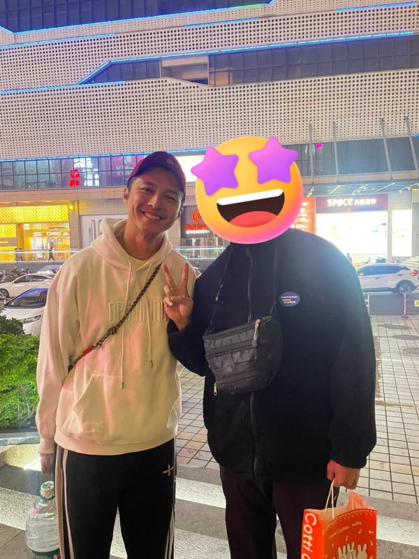 頂流男團成員變滄桑大叔 近年移居內地 患怪病發福惹心酸