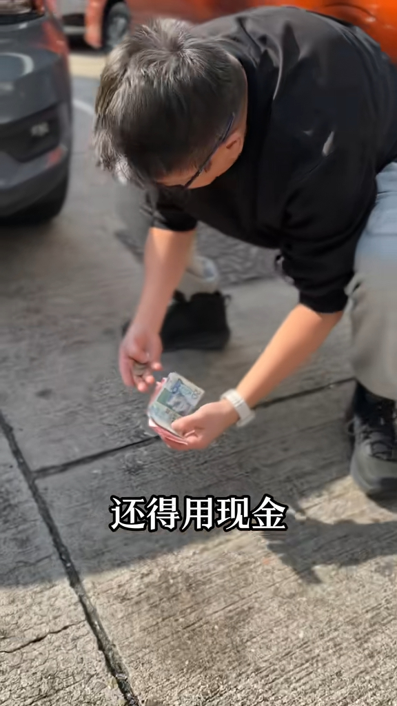 57歲男星東莞音樂會滯銷 多首名曲曾紅遍中港台 如今4折仍無人問津 