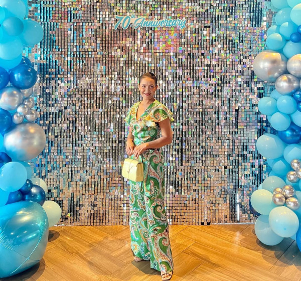 泰國最強名媛激罕同框Lisa！影片1天吸1百萬讚！一互動細節揭真實交情！ 