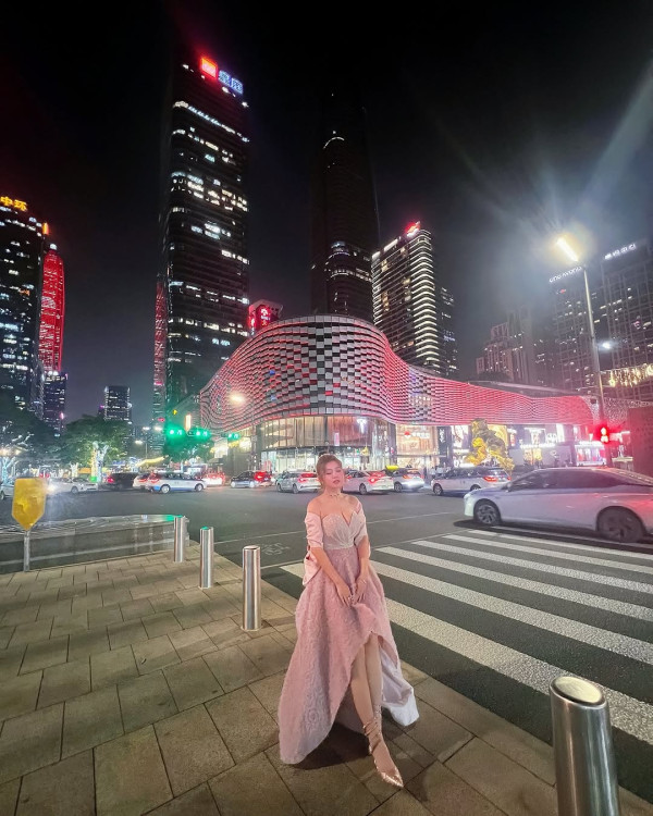 前TVB咪神白雲曬魔鬼身材派福利 轉行做潛水教練 性感照瘋狂挑戰尺度 