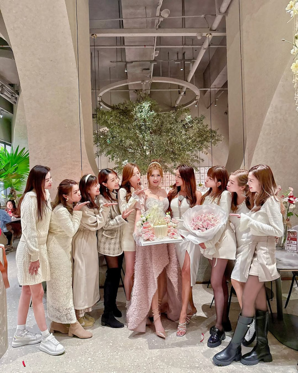 前TVB咪神白雲曬魔鬼身材派福利 轉行做潛水教練 性感照瘋狂挑戰尺度 