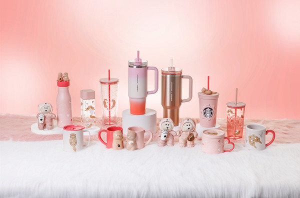 Starbucks推出新春蛇年及情人節水獺杯具      熊貓商品／全新冬季飲品