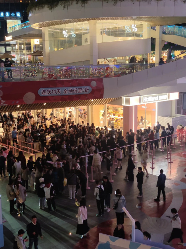 有片|重慶推全新笨豬跳恐怖玩法 直接面前割斷繩飛墜 70歲都玩得?