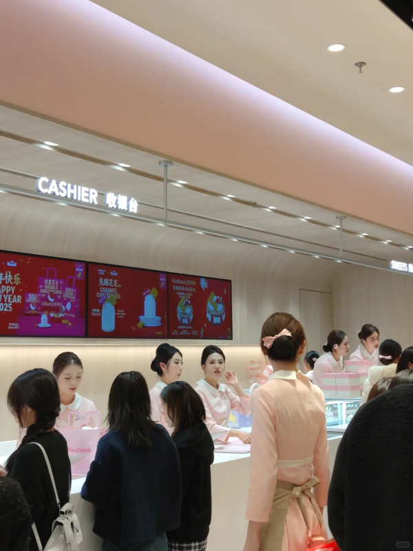 有片|重慶推全新笨豬跳恐怖玩法 直接面前割斷繩飛墜 70歲都玩得?