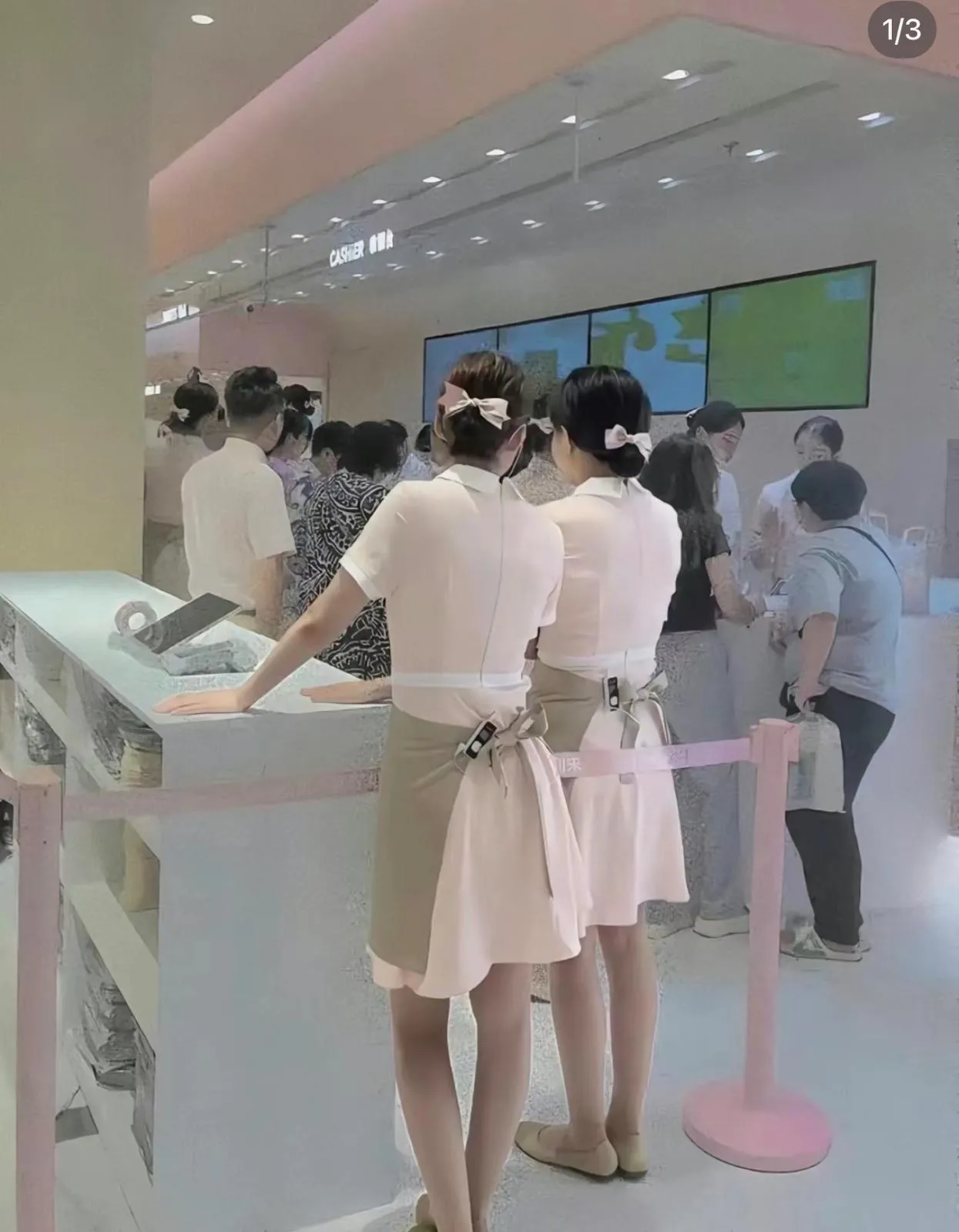 有片|重慶推全新笨豬跳恐怖玩法 直接面前割斷繩飛墜 70歲都玩得?