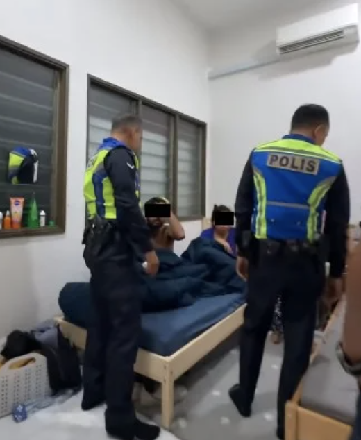 馬拉2外傭帶2男入屋四人行 僱主CCTV揭驚人場面 小主人仲瞓喺中間 