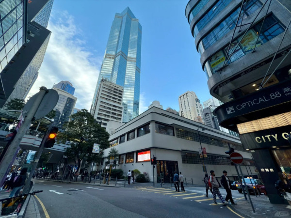 西班牙人以為Miniso是日本品牌爆紅！ 本地人透露四大原因！原來曾自稱日本品牌？ 