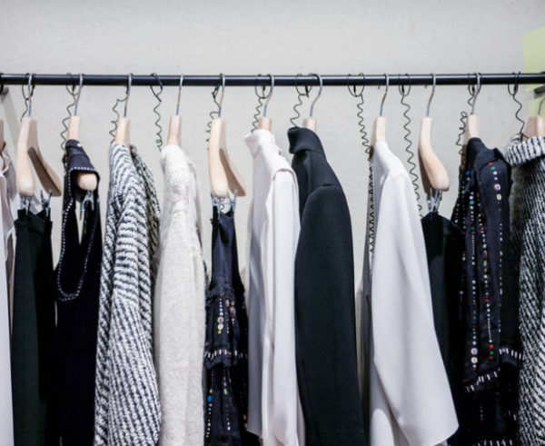 專家教勿穿3種衣物物料過關 美國TSA認證 將拖慢過安檢速度 