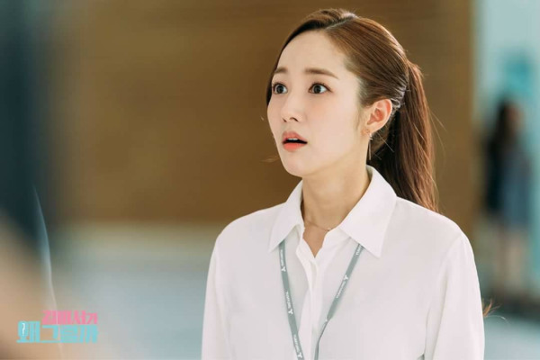 小紅書女驚訝中環 $125 兩餸飯 ！ 香港網民：屬中環正常價！