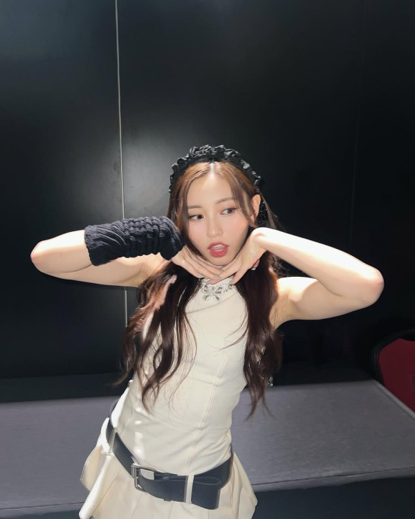 Ivy So蘇雅琳激罕晒三點式綁帶泳衣照 比堅尼側身晒身材曲線好有驚喜