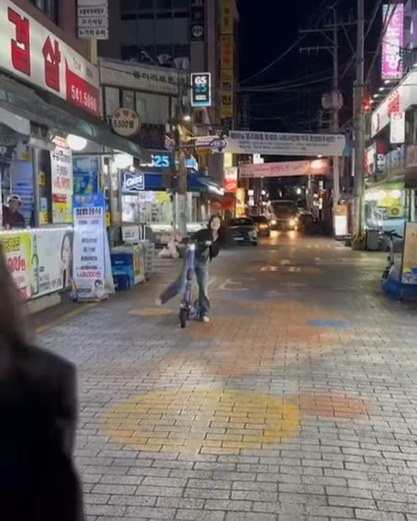 仙氣女神遊韓國做一事疑觸犯規例 被提醒後恍然大悟:下次會做番好!