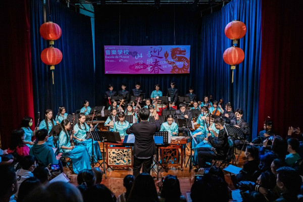 澳門新春系列活動「靈蛇翔鏡海瑞氣滿灣區」(圖片來源︰澳門市政局) 澳門新春系列活動「靈蛇翔鏡海瑞氣滿灣區」(圖片來源︰澳門市政局)