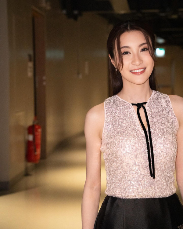 37歲TVB視后突然成內地流量密碼！點擊超過9.4億！搏到盡玩透視誘惑！ 