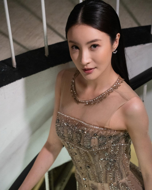 37歲TVB視后突然成內地流量密碼！點擊超過9.4億！搏到盡玩透視誘惑！ 