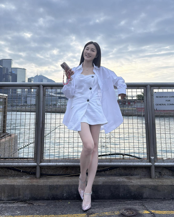 37歲TVB視后突然成內地流量密碼！點擊超過9.4億！搏到盡玩透視誘惑！ 