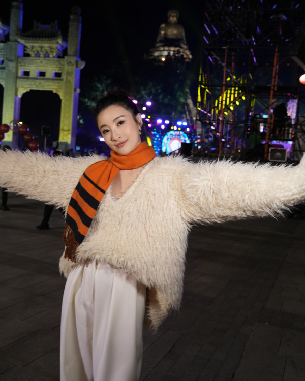 37歲TVB視后突然成內地流量密碼！點擊超過9.4億！搏到盡玩透視誘惑！ 