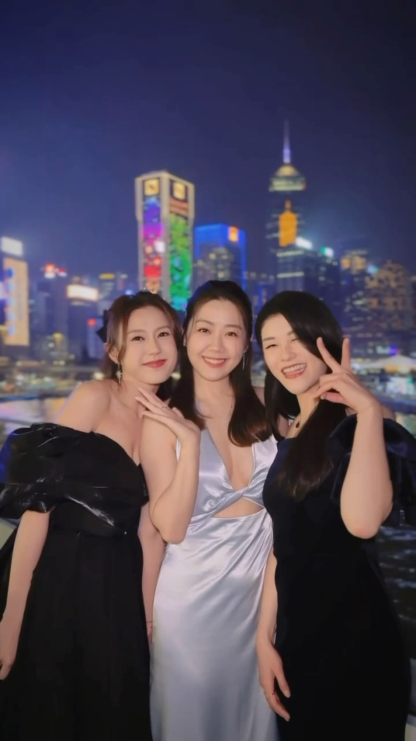 36歲TVB離巢女星譚嘉儀暢遊夏威夷 晒桃紅色泳衣美照 火辣身材震驚網民：好Sharp好正 