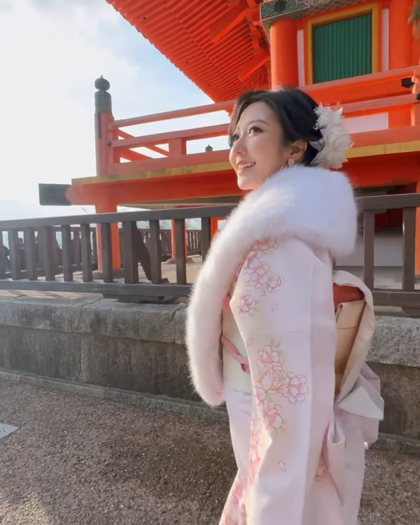 何依婷懷孕6個月遊日和服初體驗！網民激讚零孕味：完全唔見肚！ 