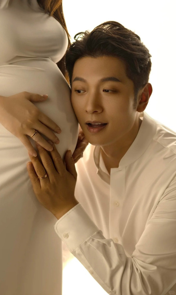 高鈞賢帶妻女返深圳豪宅坐月 化身「曬女狂魔」曝光B女正面 