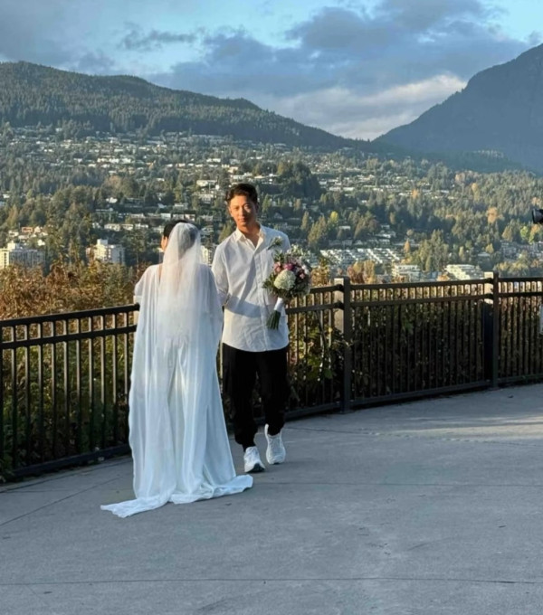 高鈞賢帶妻女返深圳豪宅坐月 化身「曬女狂魔」曝光B女正面 