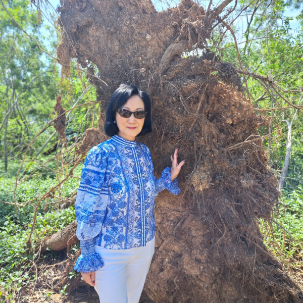 葉劉淑儀經常穿緊身褲，圖片來源︰Facebook@Regina Ip 葉劉淑儀。