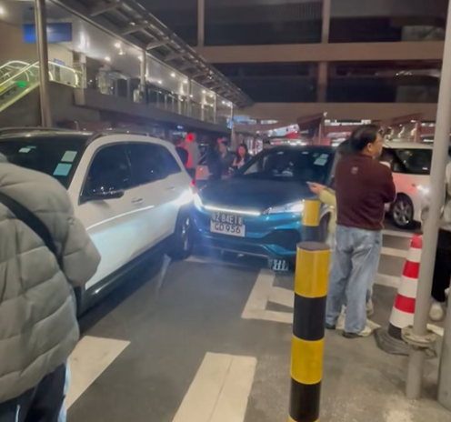 百萬粉絲美女YTR回鄉遇醉駕追撞！愛車嚴重損毀 全靠iPhone一功能性命得保 