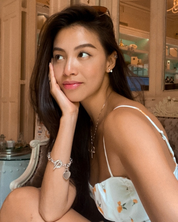 前港姐冠軍孖囡囡美國行年宵 大讚有新年氣氛:以為返咗香港