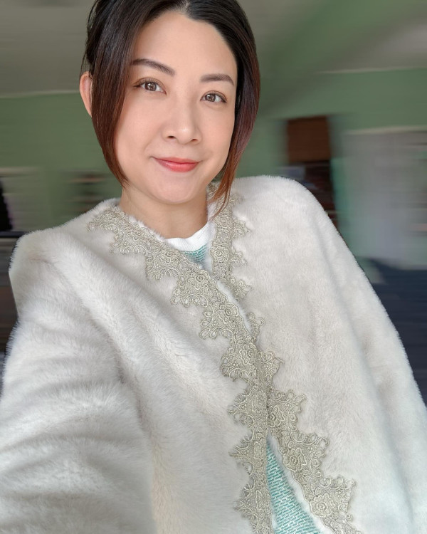 前TVB新聞之花結婚後新居入伙曝光！主播轉行人妻KOL形象大不同