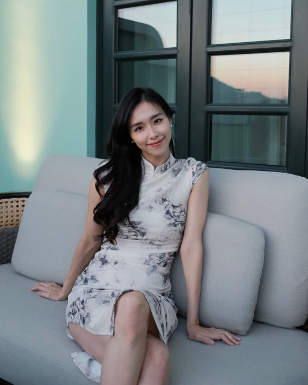 前TVB女星佗B飛馬爾代夫度假 泳裝曬纖瘦身材 上圍明顯升級 