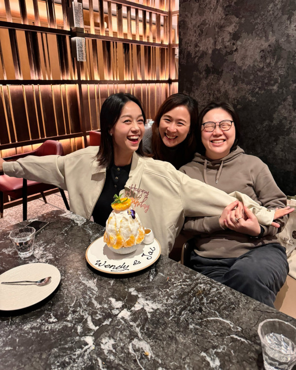 黃心穎四姊妹激罕合體餅印同框！人妻三家姐罕有露面狀態不輸藝人