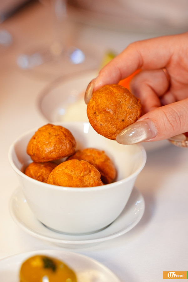 情人節餐廳｜中環大館古蹟英式倫敦餐廳 莊嚴氣派裝潢打卡一流/限定浪漫情人節套餐