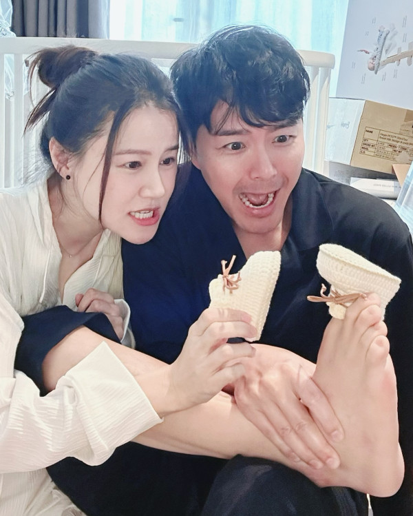 何依婷臨盆在即晒8個月巨肚絕美孕照 上圍大升級身材零走樣更勝從前