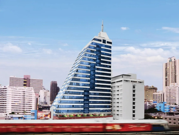 曼谷自由行|NH曼谷素坤逸大道酒店 交通方便近機場/絕美夜景/靚泳池