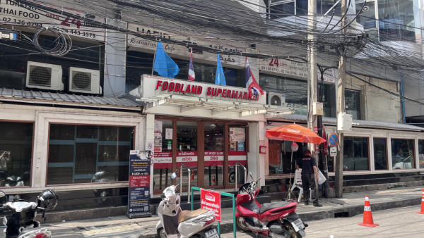 曼谷自由行｜NH曼谷素坤逸大道酒店 交通方便近機場/絕美夜景/靚泳池 