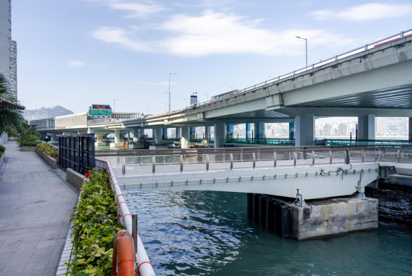 東岸板道丨東區走廊行人板道西環行到筲箕灣！玻璃棧道/釣魚平台/寵物花園景點 