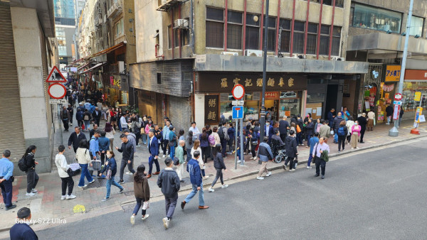 土瓜灣逾60年歷史蘇記麵家結業！街頭小販年代推車賣麵起家 店家邀街坊年廿九笑別