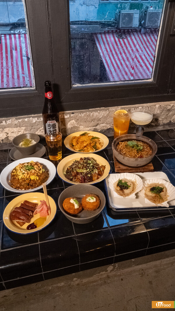 WATERMARK 三面環海飽覽維港天際  期間推「Love On the Water情人節菜單」 