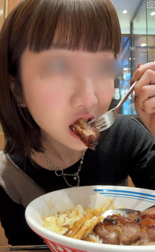 睇YOASOBI演唱會摀耳朵遭網紅公審 台男回覆揭反轉真相獲撐：脾氣真好 