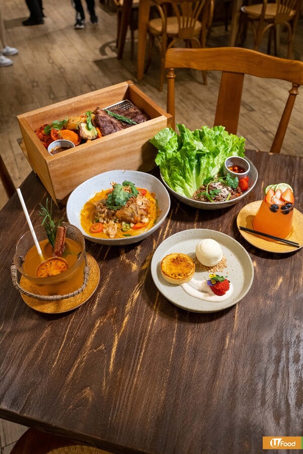 WATERMARK 三面環海飽覽維港天際  期間推「Love On the Water情人節菜單」 