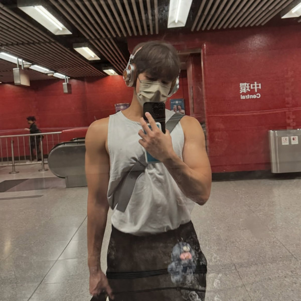 米蘭時裝週|Jeffrey魏浚笙顏值贏絕全場國際級靚仔!操肌減肥後狀態大勇