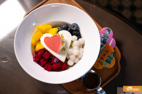 WATERMARK 三面環海飽覽維港天際  期間推「Love On the Water情人節菜單」 