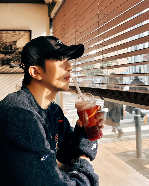 Anson Lo飛越南拍MV大曬光管腳 神徒大讚雙腿白滑勁誘惑 