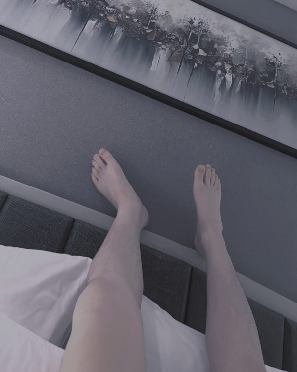 Anson Lo飛越南拍MV大曬光管腳 神徒大讚雙腿白滑勁誘惑 