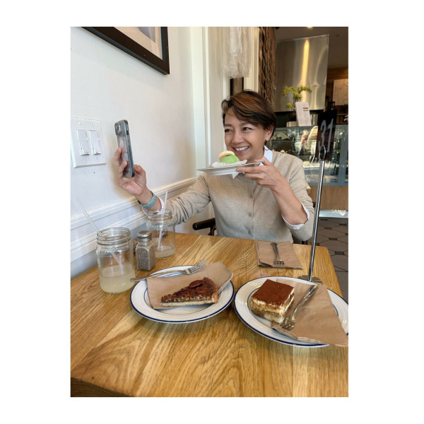 前港姐冠軍孖囡囡美國行年宵 大讚有新年氣氛:以為返咗香港