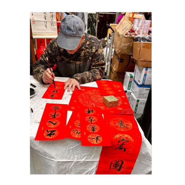 前港姐冠軍孖囡囡美國行年宵 大讚有新年氣氛:以為返咗香港