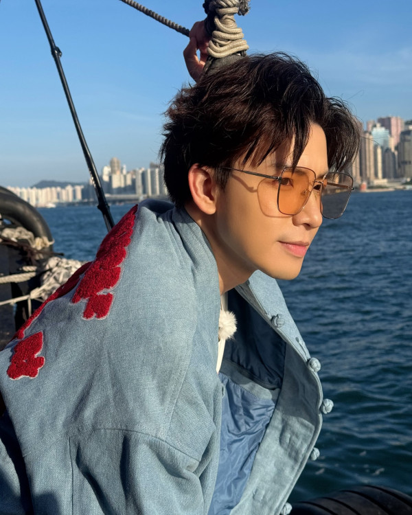 龔嘉欣「細佬」遊泰被提醒要小心 狂掃人氣公仔Labubu：抽中人生第一隻隱藏版 