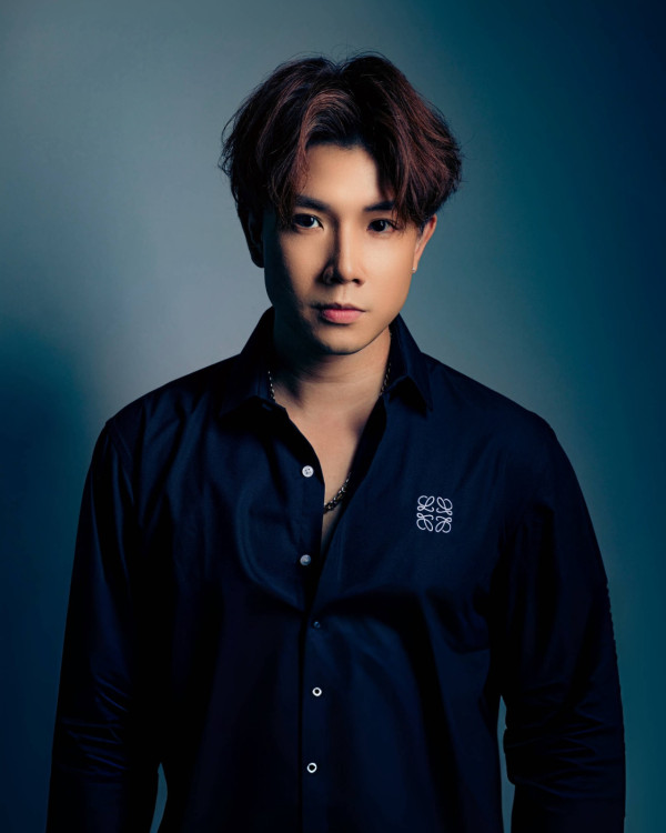 龔嘉欣「細佬」遊泰被提醒要小心 狂掃人氣公仔Labubu：抽中人生第一隻隱藏版 